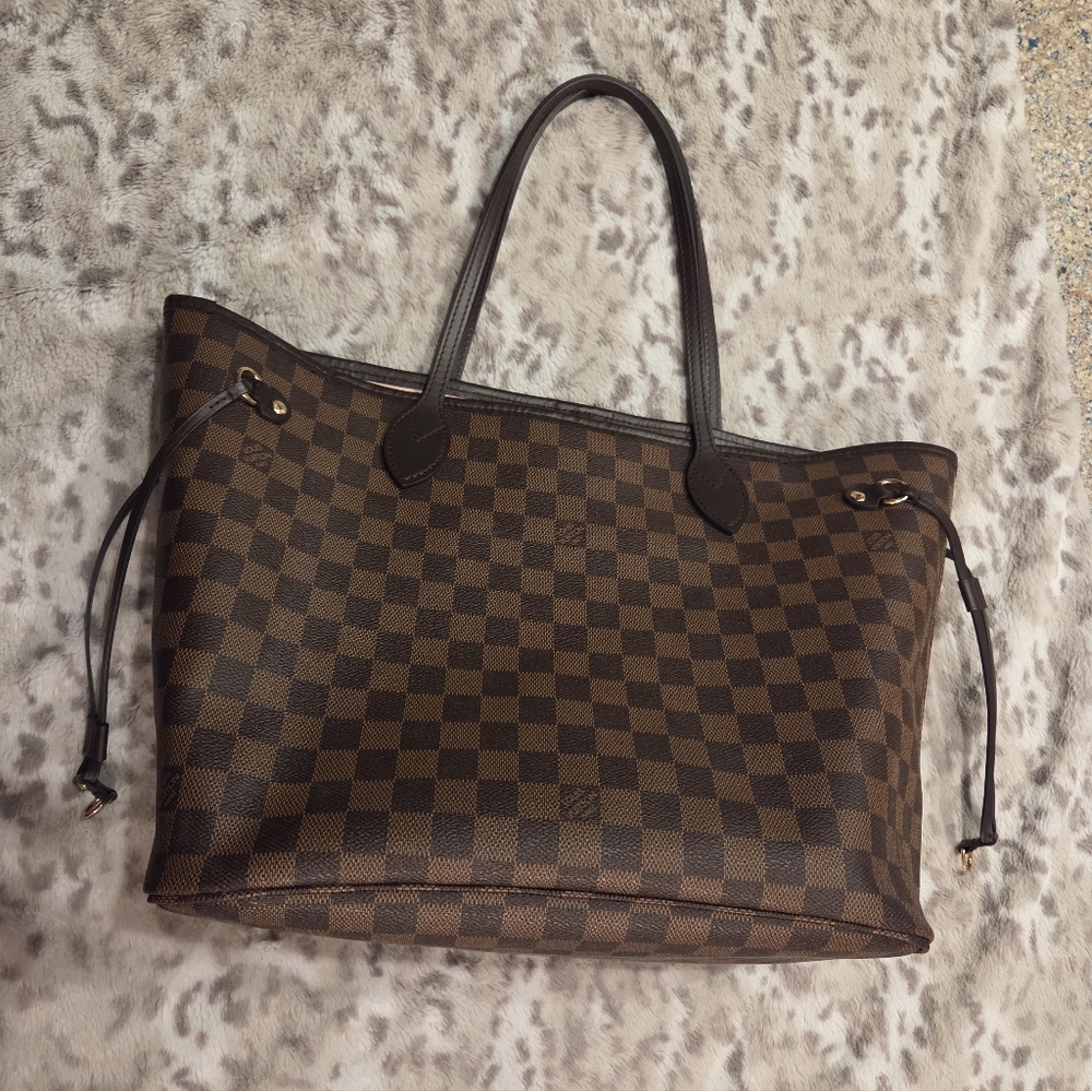 Louis Vuitton Neverfull MM Damier Ebene Rose Ballerine